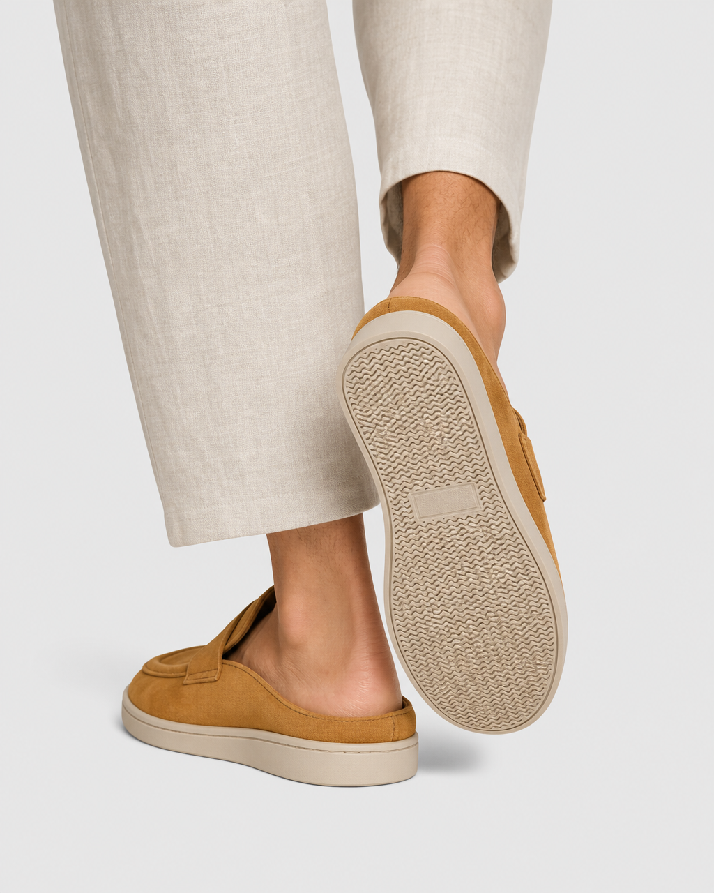 The Milan Suede Mules Yellowish Brown — zool close-up