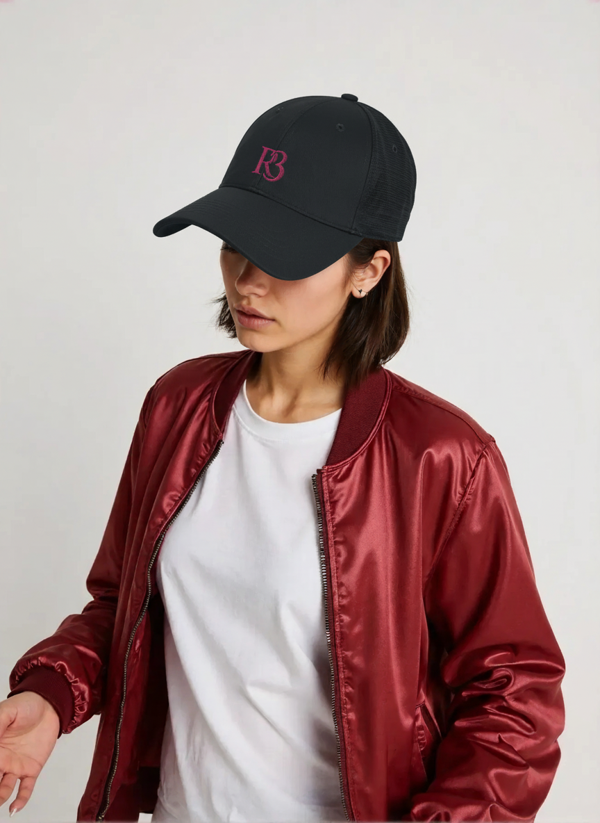 R3 Zwart Mesh Pet met Roze Logo – Duurzame Trucker Pet