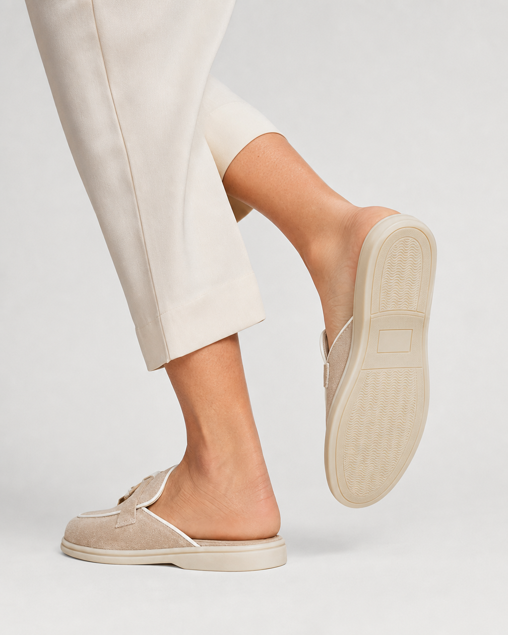 Saint-Tropez Suede Mule Loafers Apricot — zool close-up
