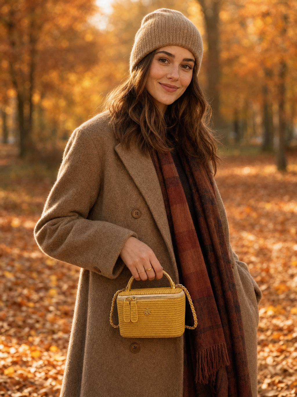 Gevlochten boxtas geel - volledige foto model met mutsje, herfst sfeer