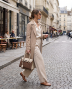 R3CEIVED L'Amour handtas - Crème - met model