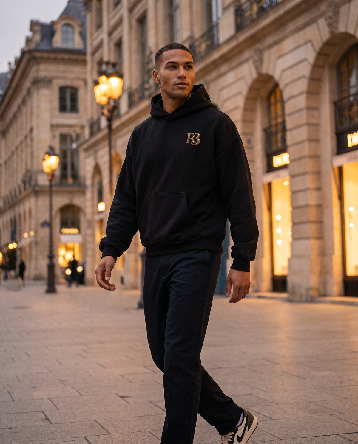 R3CEIVED Father & Son hoodie - model voorkant