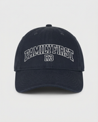 R3CEIVED Family First cap - Navy - frontaal met logo