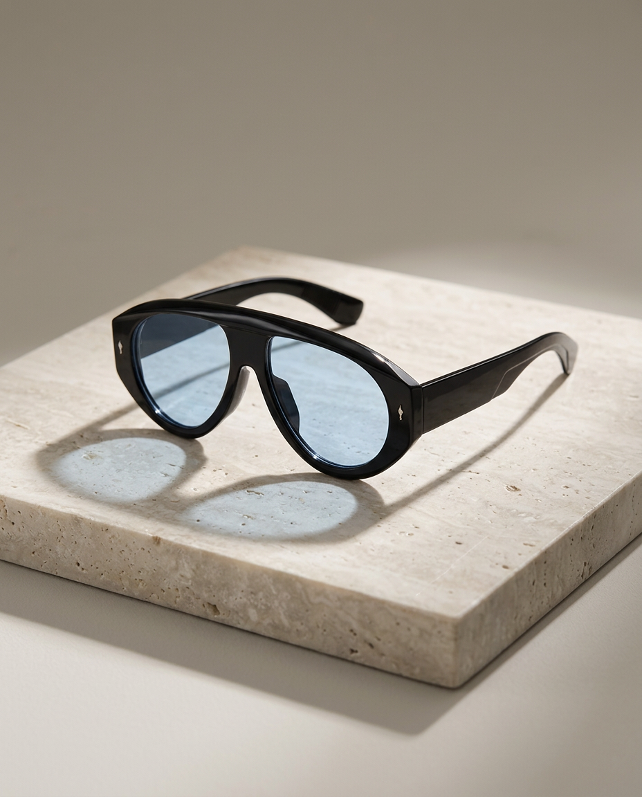 Soho Sunglasses in Black Blue